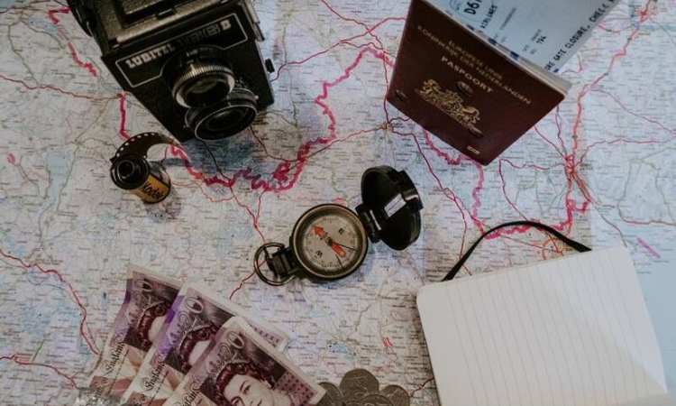 Dubrovnik Tourists Share Cashless Travel Tips